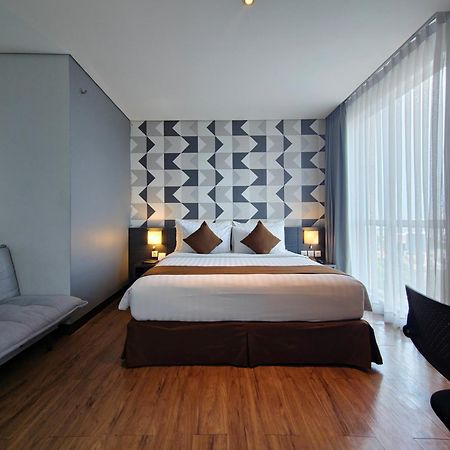 Luminor Hotel Jemursari By Wh With The Best Breakfast In Town And Located Near Surabaya Industrial Estate Rungkut Sier Exterior photo
