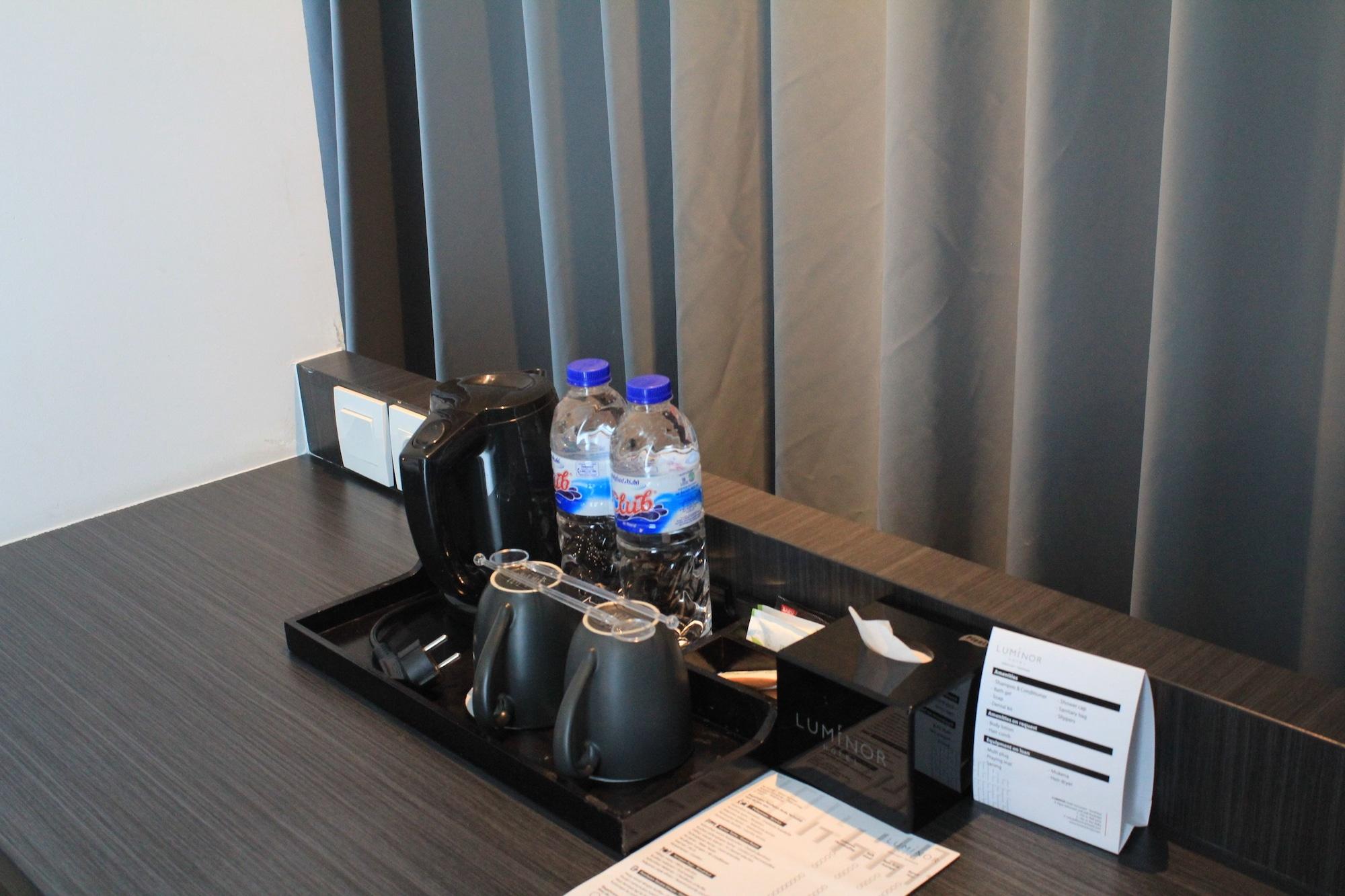 Luminor Hotel Jemursari By Wh With The Best Breakfast In Town And Located Near Surabaya Industrial Estate Rungkut Sier Exterior photo